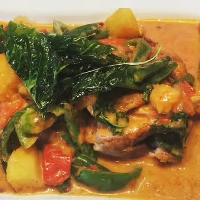 Red Pineapple Curry Duck.